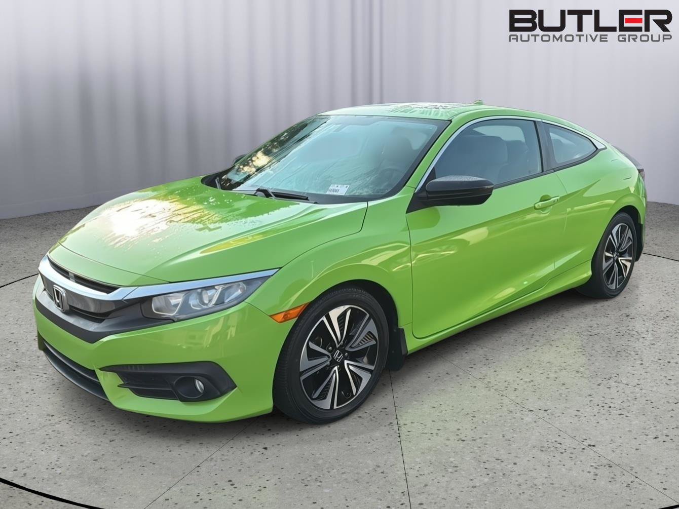 Used 2017 Honda Civic EX-T image 2