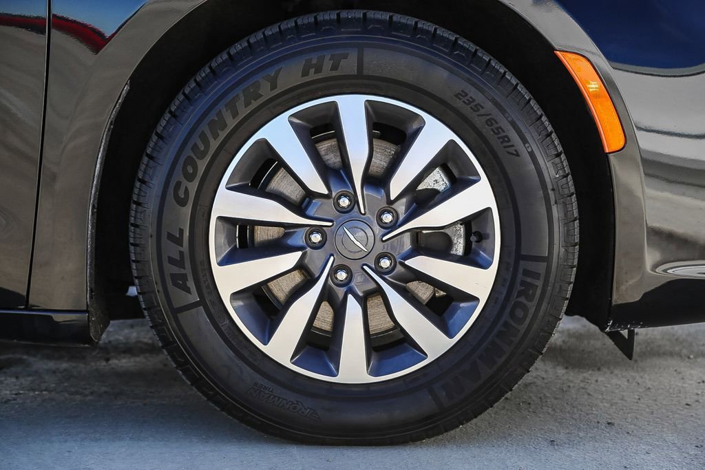 Used 2023 Chrysler Pacifica Limited image 11