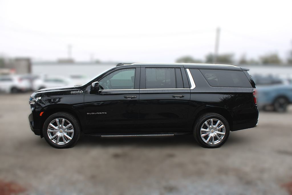 Used 2023 Chevrolet Suburban High Country image 15