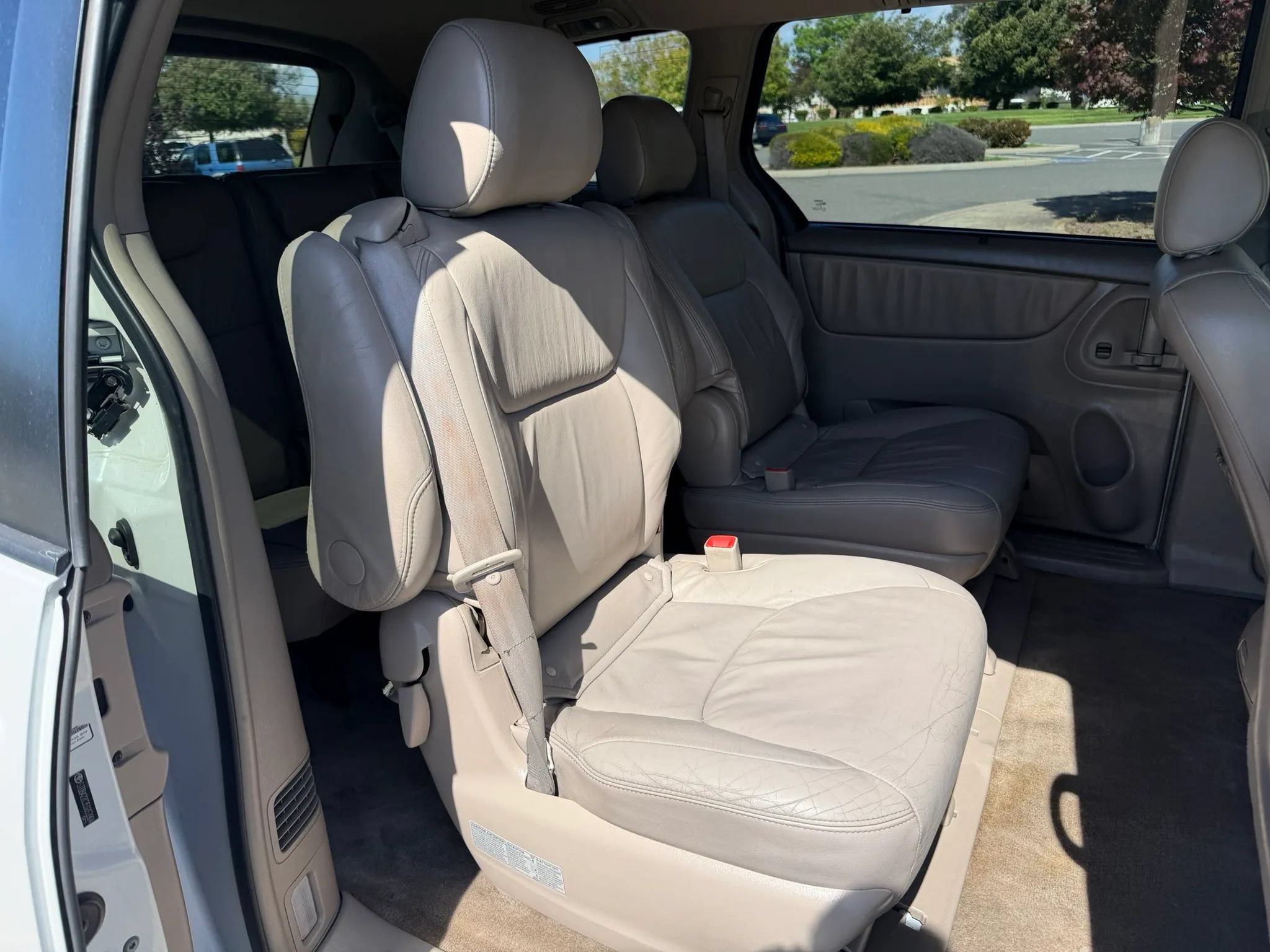 Used 2005 Toyota Sienna XLE Limited w/ XLE Limited Pkg 2 AWD/4WD image 25