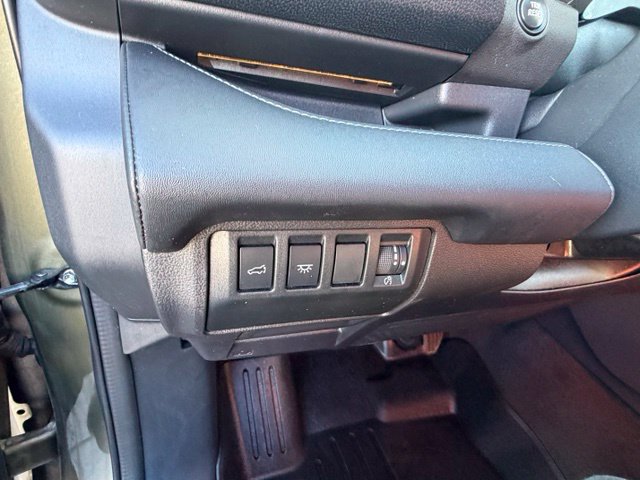 Used 2023 Subaru Ascent Touring AWD/4WD image 17