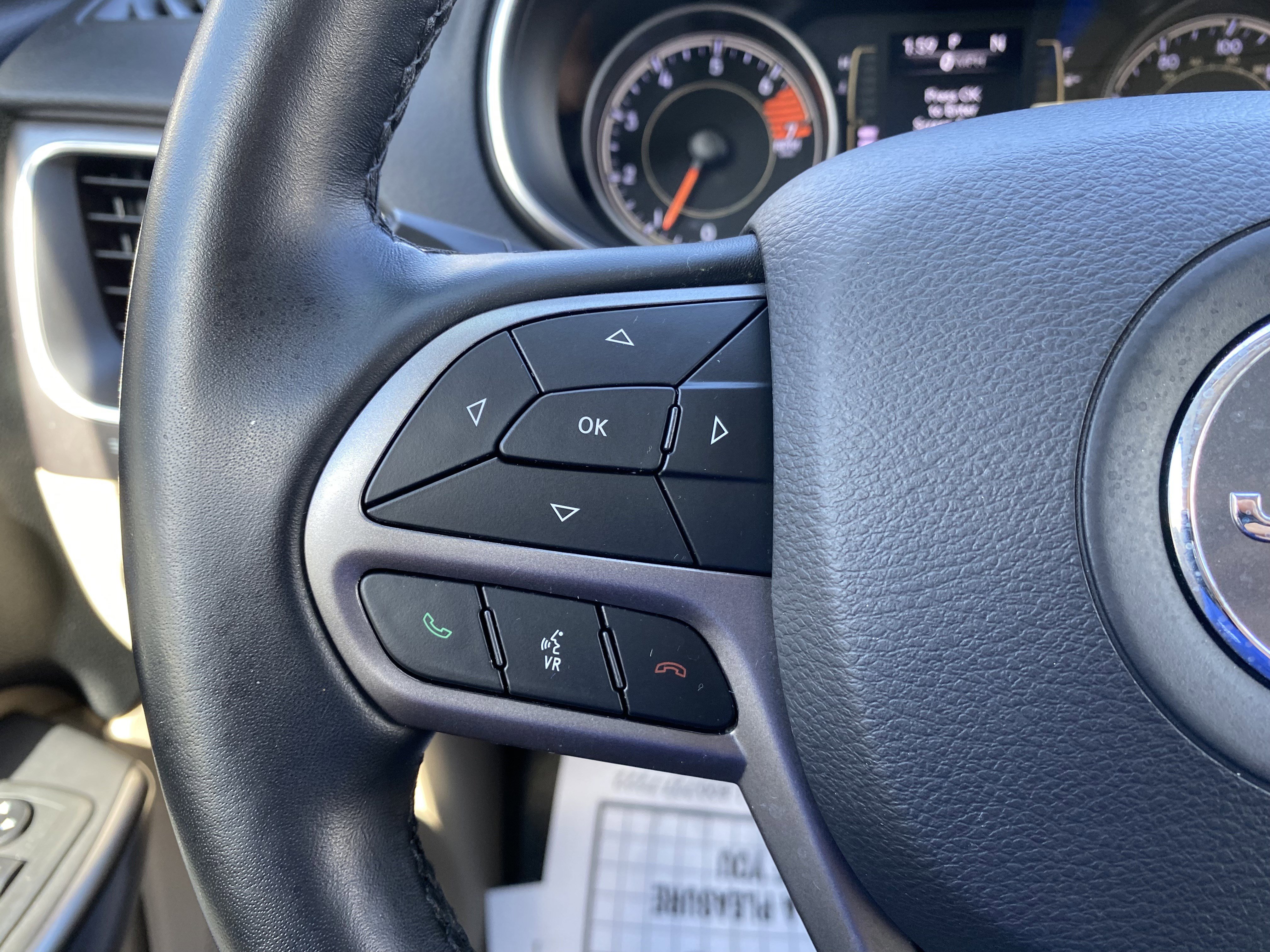 Used 2020 Jeep Cherokee Latitude w/ Cold Weather Group image 20