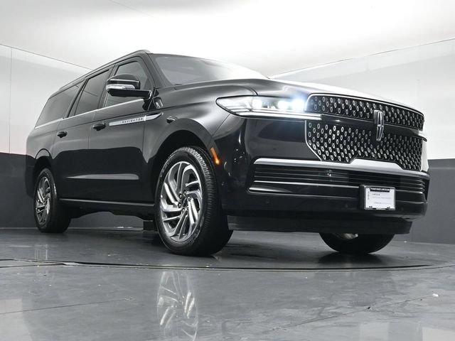 Certified 2025 Lincoln Navigator L Reserve AWD/4WD image 43