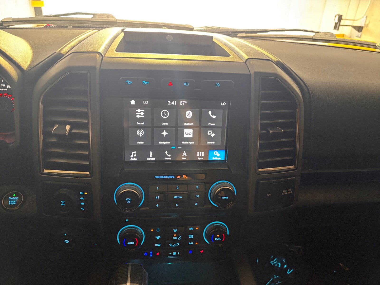 Used 2018 Ford F150 Raptor w/ Equipment Group 802A Luxury AWD/4WD image 35