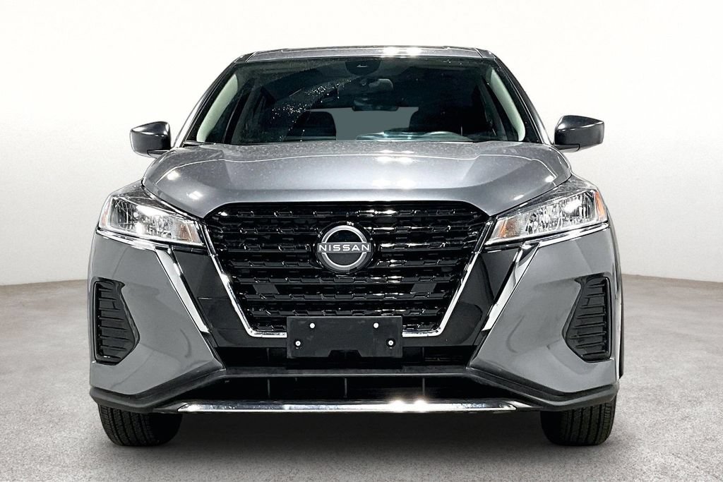 Used 2024 Nissan Kicks S FWD image 4