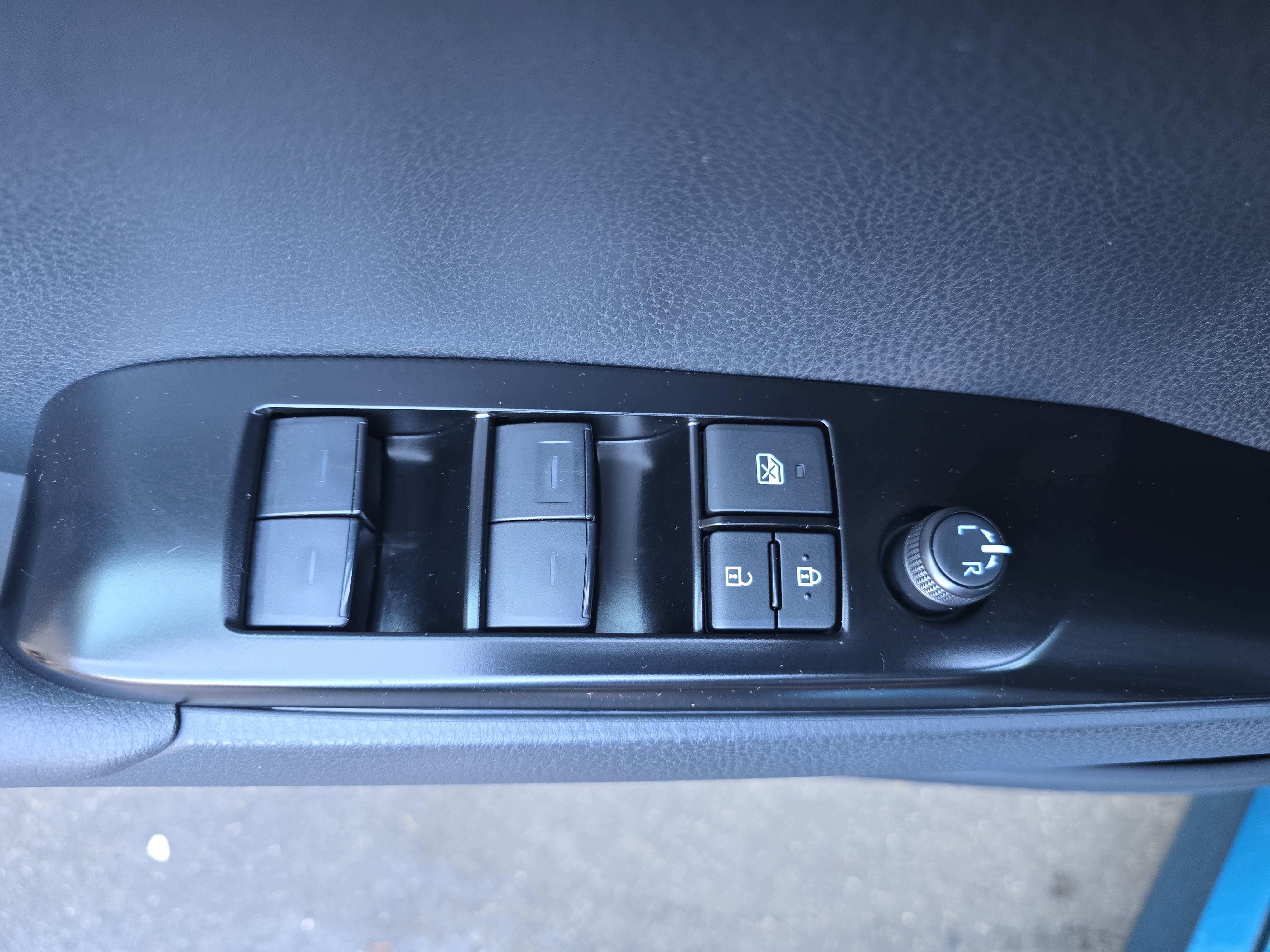 Used 2026 Toyota Camry LE FWD image 26