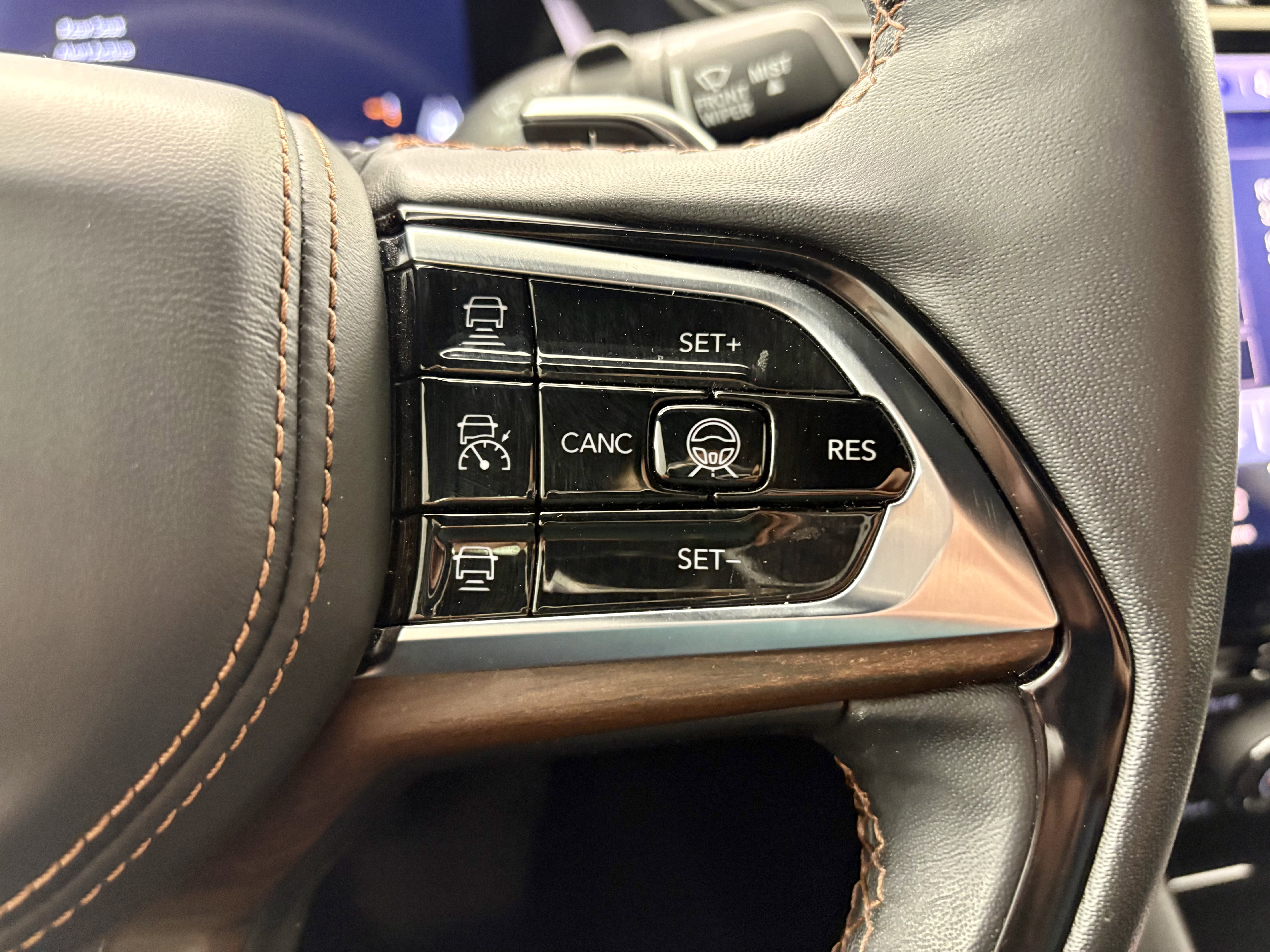 Certified 2023 Jeep Grand Cherokee L Summit w/ Advanced Protech Group IV AWD/4WD image 18