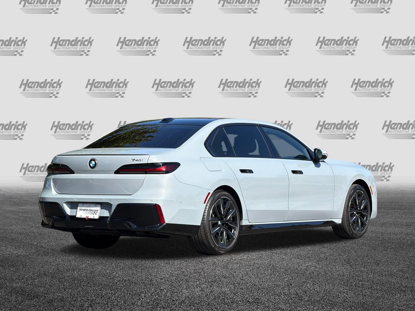 Certified 2024 BMW 740i w/ Premium Package 2 RWD image 5