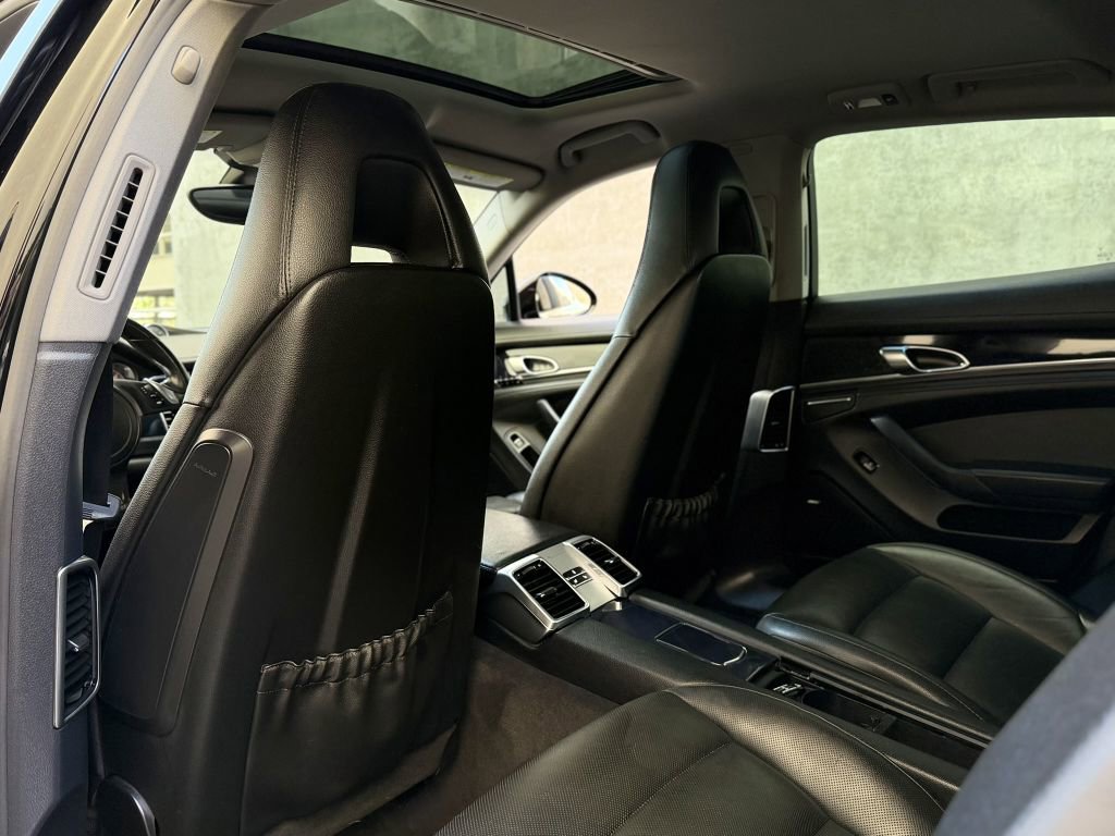 Used 2015 Porsche Panamera image 26
