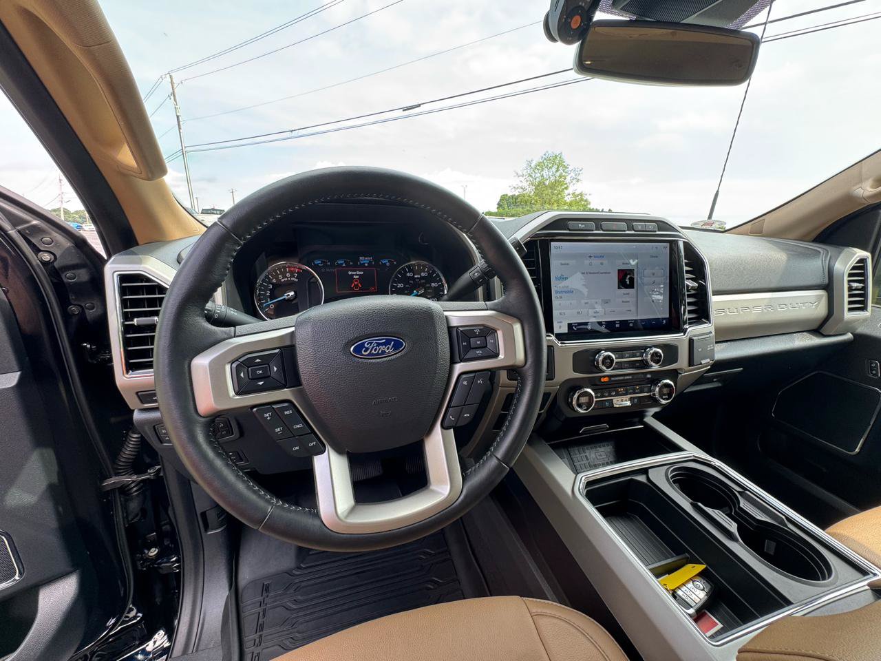 Used 2022 Ford F350 Lariat w/ Lariat Ultimate Package AWD/4WD image 15