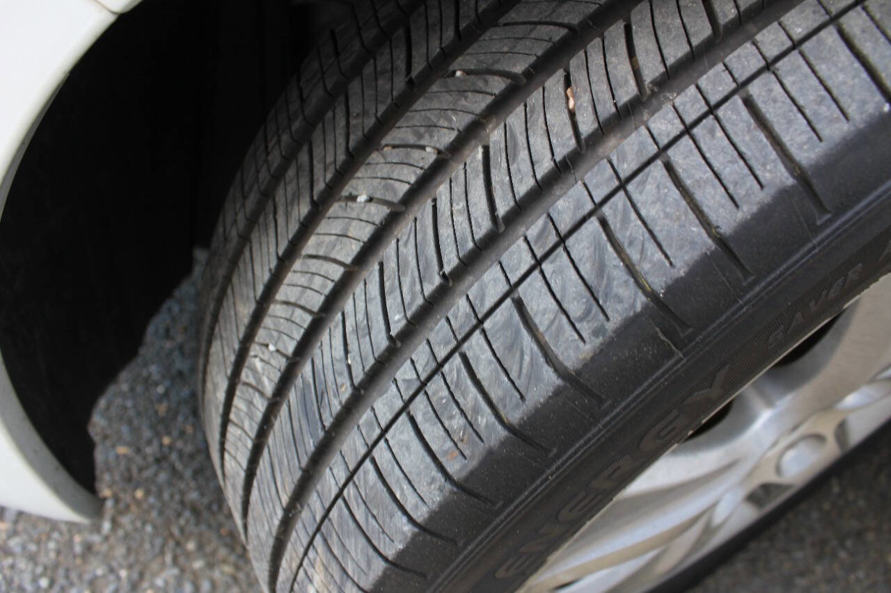 Used 2013 Acura TSX Sedan image 4