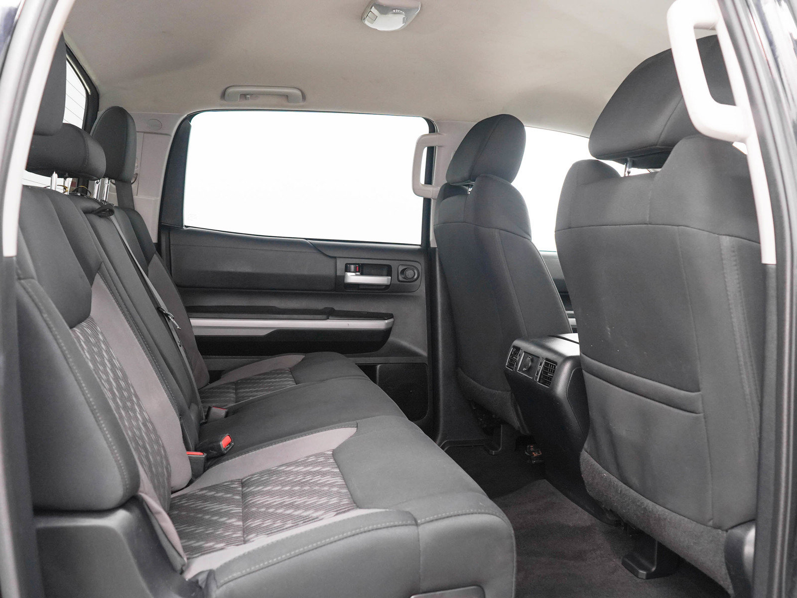 Used 2019 Toyota Tundra SR5 AWD/4WD image 14