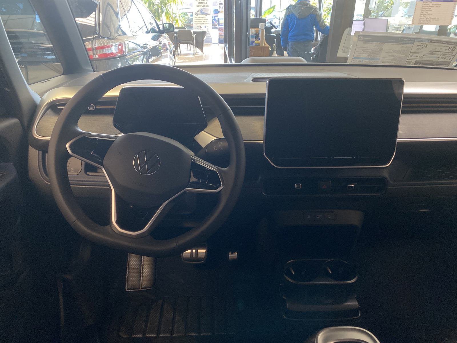 New 2025 Volkswagen ID. Buzz Pro S RWD image 13