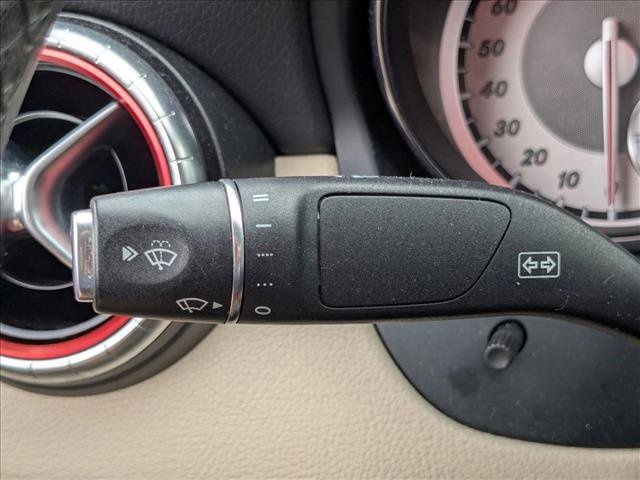 Used 2014 Mercedes-Benz CLA 250 image 6