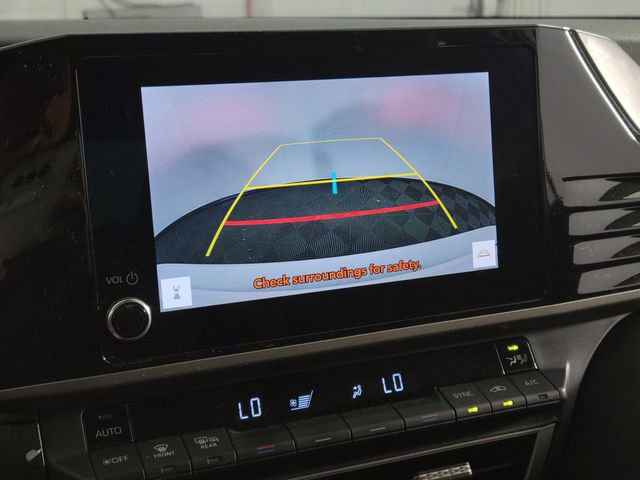 Used 2025 Toyota Camry LE FWD image 18