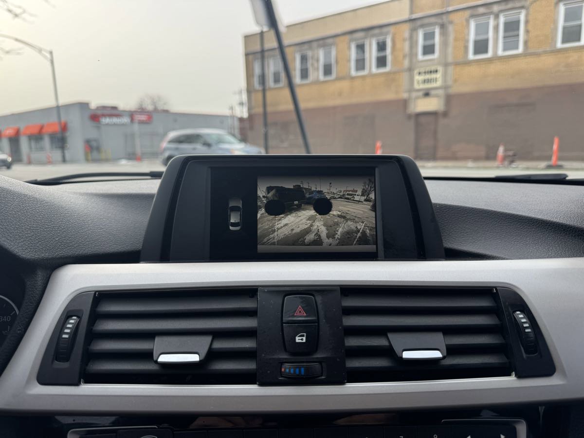 Used 2018 BMW 320i Sedan image 30