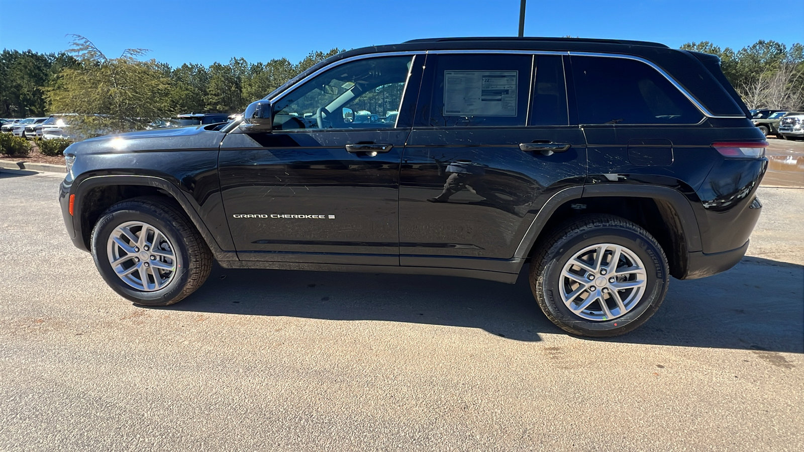 New 2026 Jeep Grand Cherokee Laredo X image 11