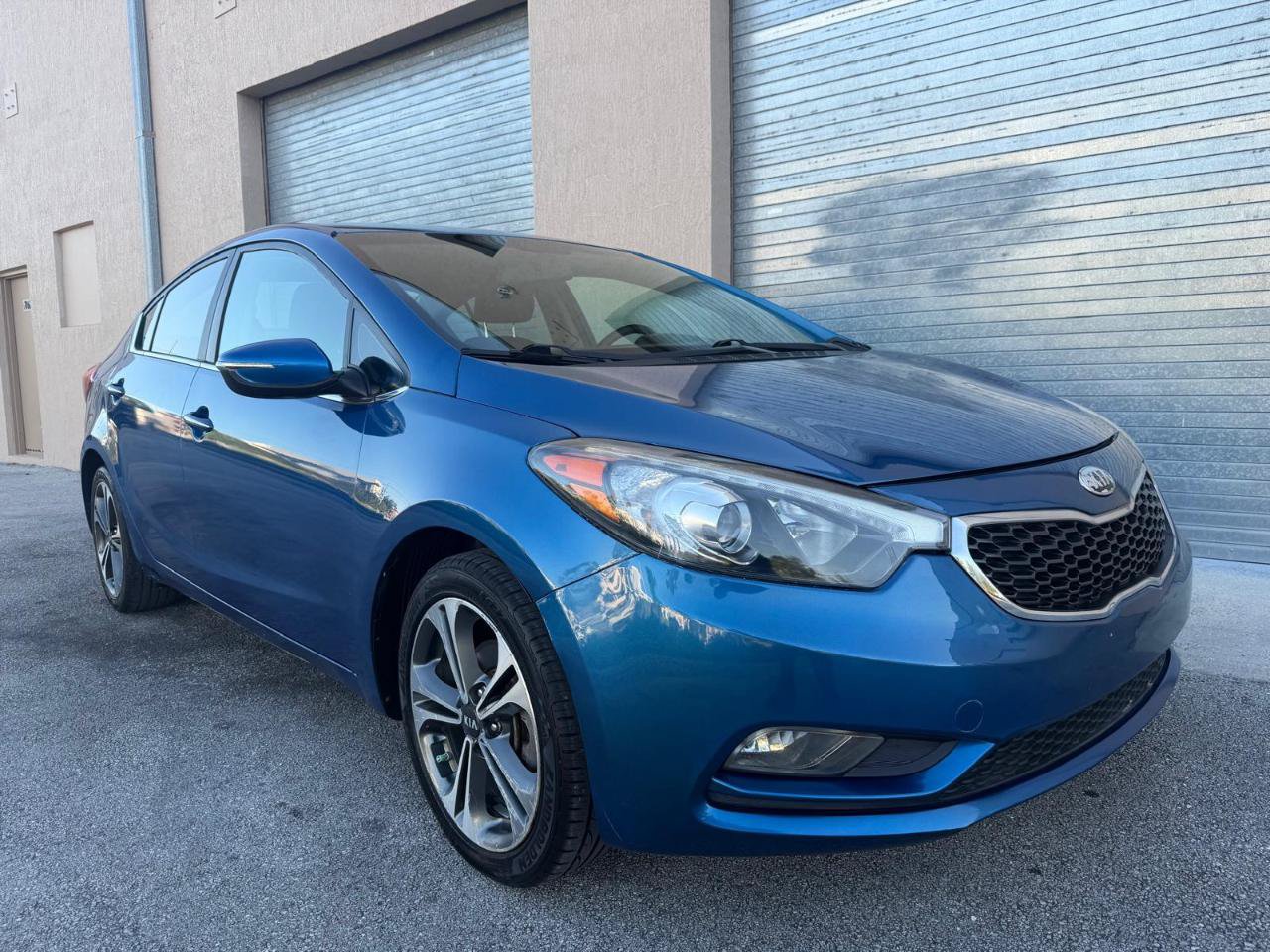 Used 2014 Kia Forte EX FWD image 2