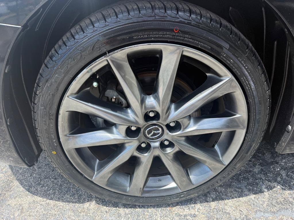 Used 2018 MAZDA MAZDA3 Touring FWD image 15