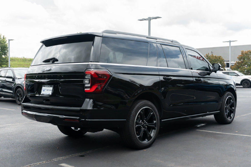 Used 2024 Ford Expedition Max Limited AWD/4WD image 13