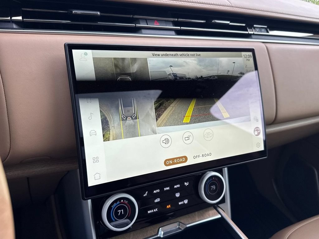 Certified 2023 Land Rover Range Rover SV AWD/4WD image 19