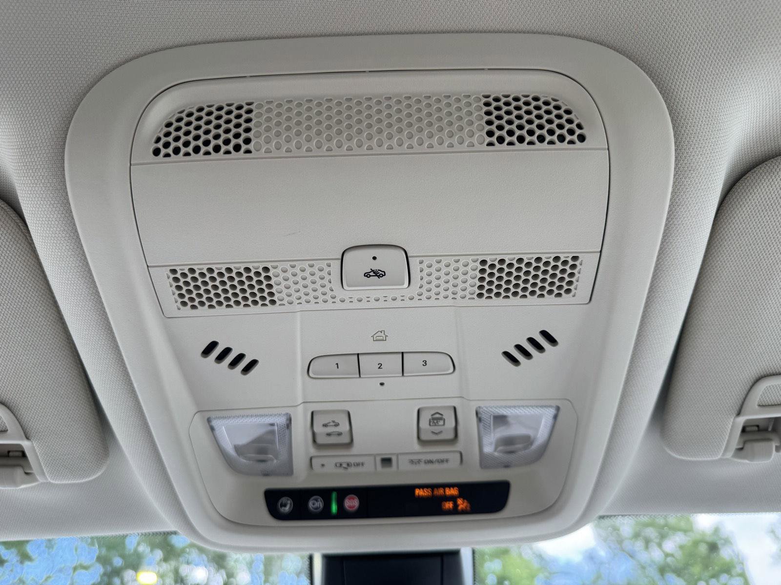 Used 2020 Cadillac XT6 Premium Luxury image 12