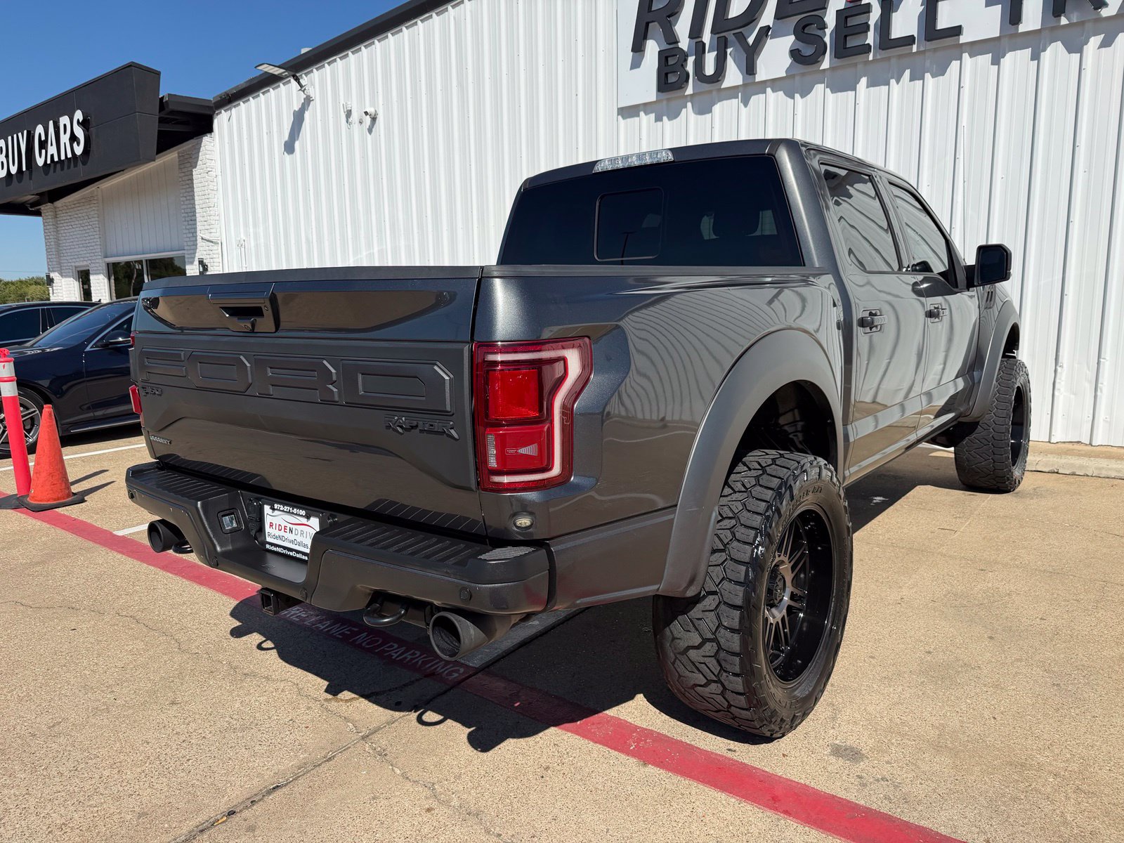 Used 2020 Ford F150 Raptor w/ Equipment Group 802A Luxury AWD/4WD image 6
