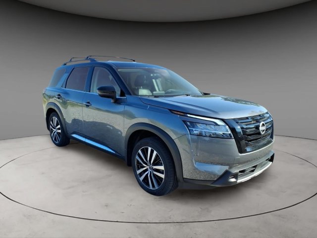 Certified 2024 Nissan Pathfinder Platinum AWD/4WD image 4