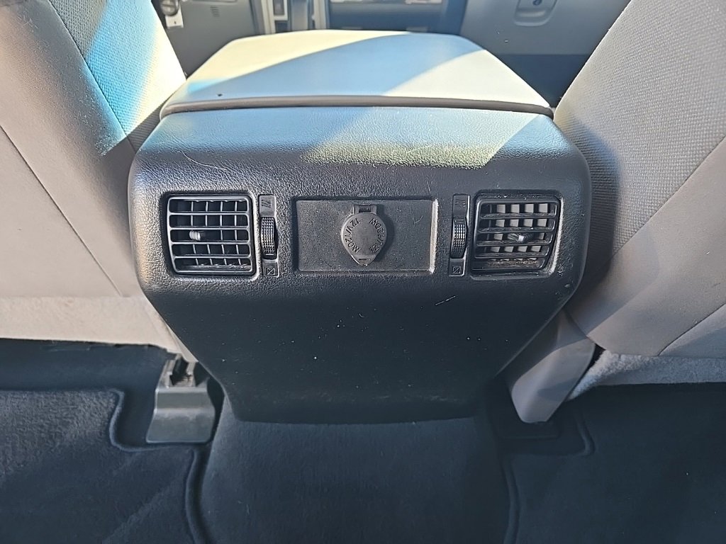 Used 2013 Toyota Tundra 4x4 CrewMax image 21