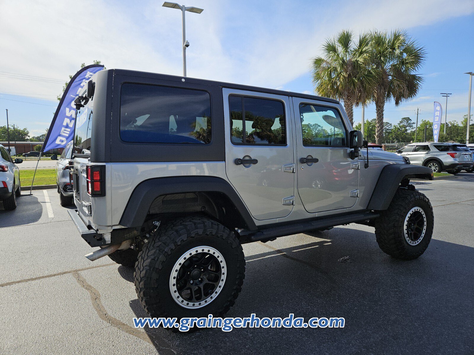 Used 2018 Jeep Wrangler Unlimited Sport S AWD/4WD image 5