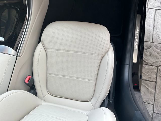 Certified 2025 Mercedes-Benz C 300 Sedan image 32