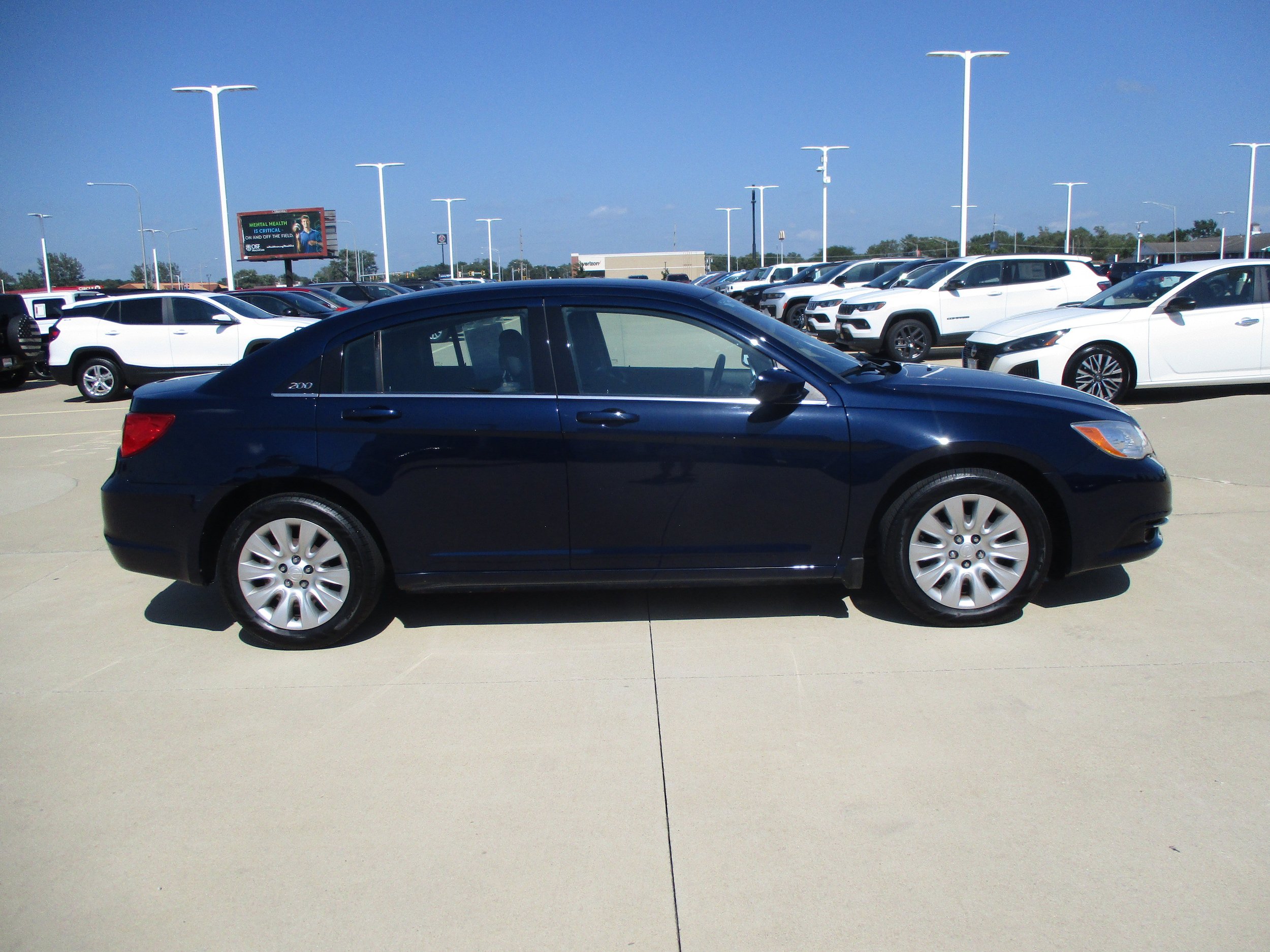Used 2014 Chrysler 200 LX FWD image 6