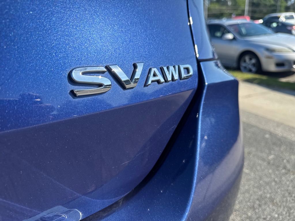 Used 2018 Nissan Rogue SV AWD/4WD image 15