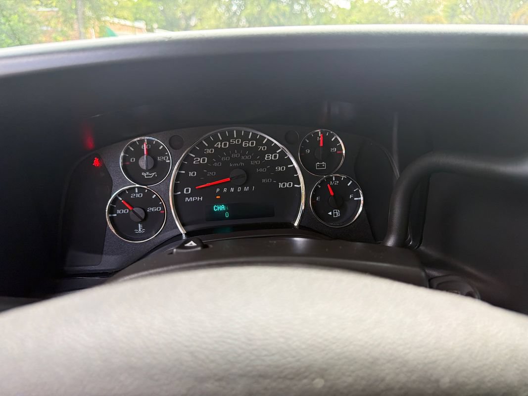 Used 2023 GMC Savana 3500 w/ Driver Convenience Package RWD image 12