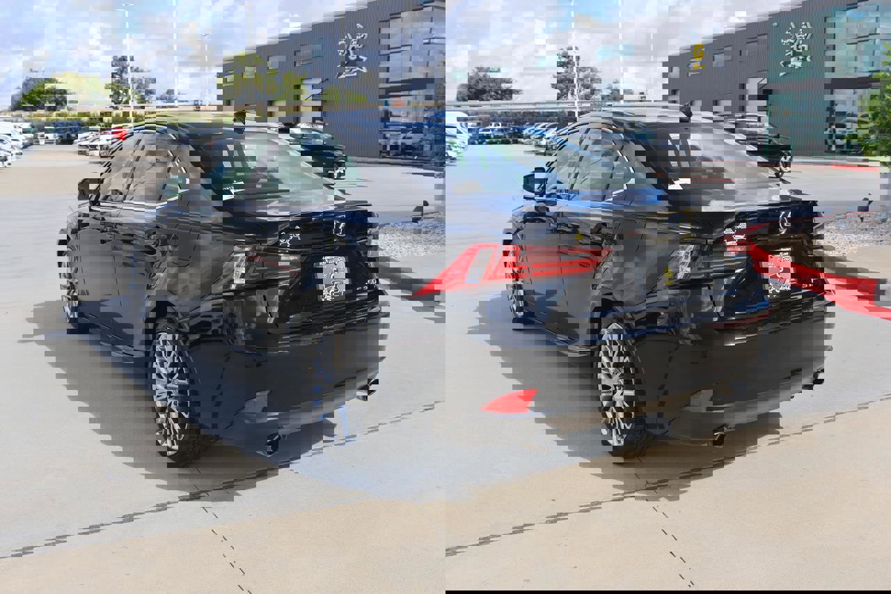 Used 2014 Lexus IS 250 image 3