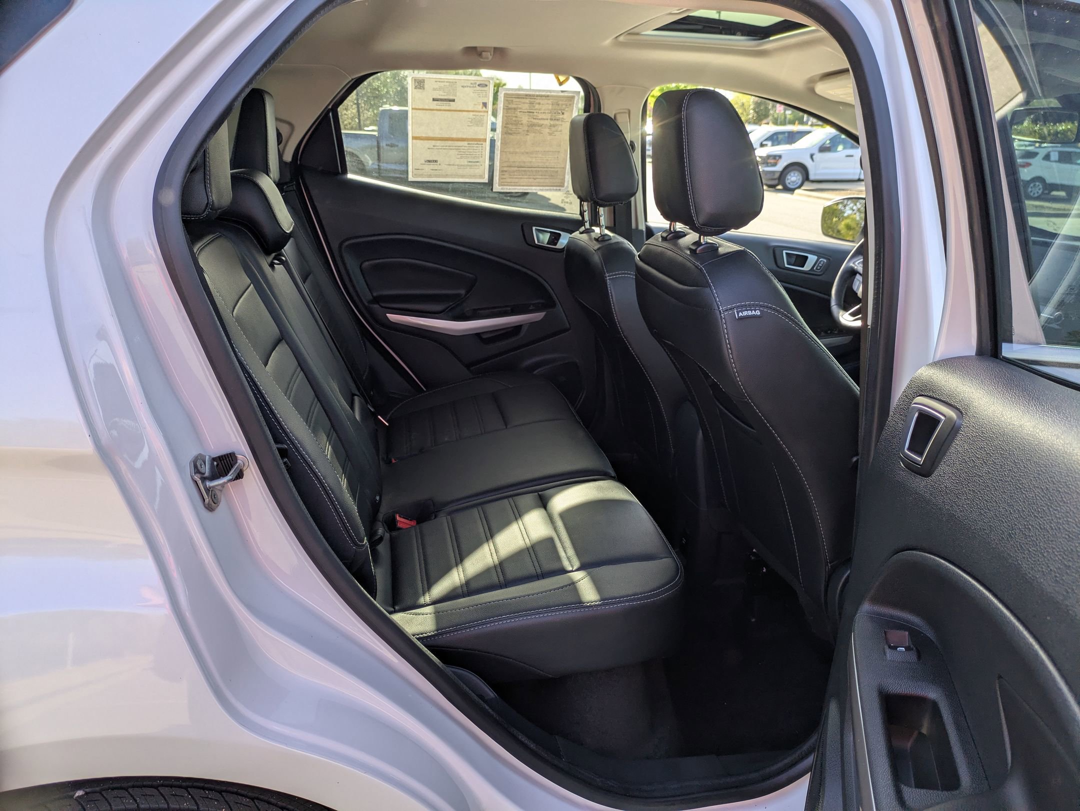 Used 2021 Ford EcoSport Titanium image 36