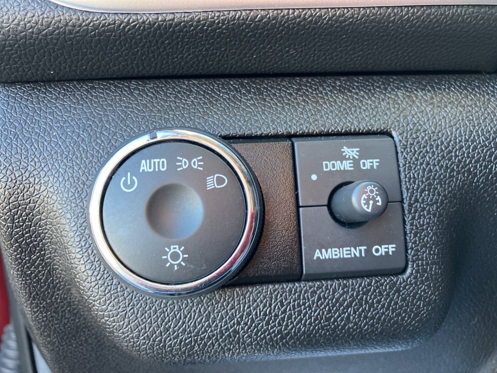 Used 2016 GMC Acadia SLE image 14