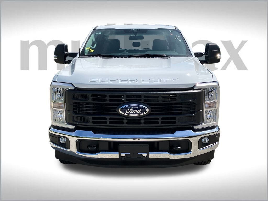 New 2026 Ford F250 XL w/ XL Chrome Package image 21