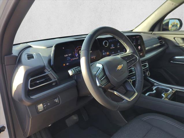 Used 2024 Chevrolet Traverse LT FWD image 11