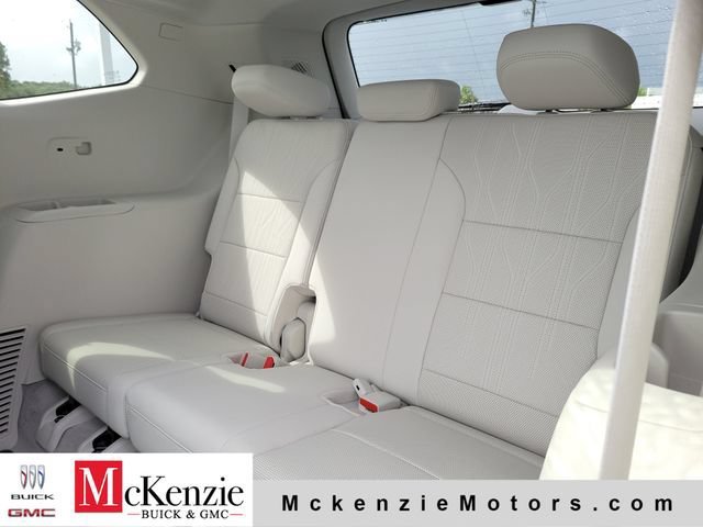 New 2026 Buick Enclave Avenir w/ Super Cruise Package FWD image 23