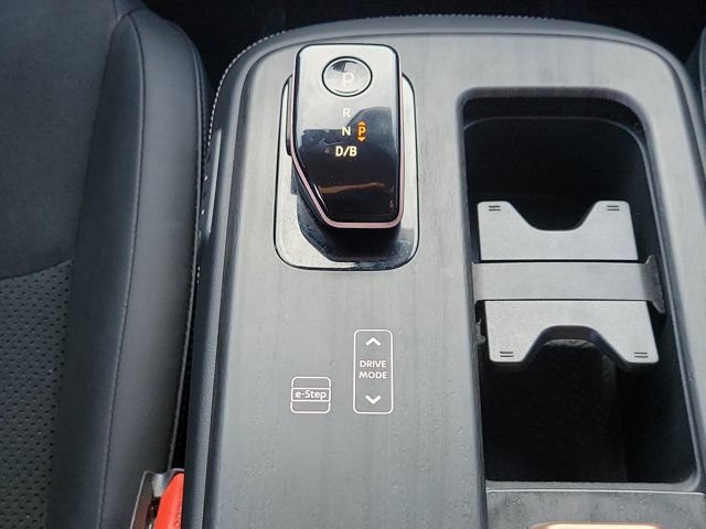 Used 2024 Nissan Ariya AWD image 21