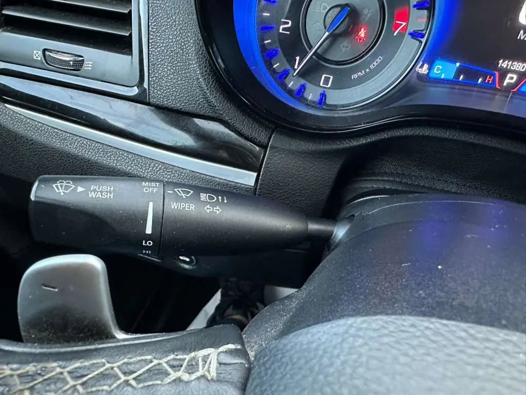 Used 2019 Chrysler 300 S image 29