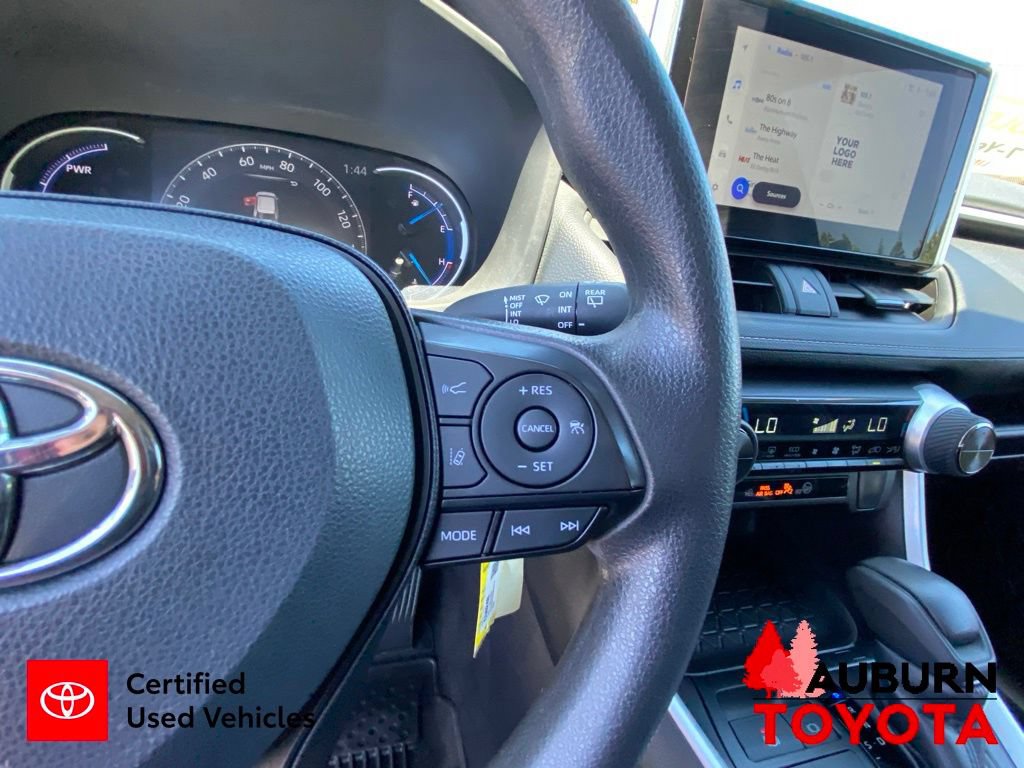 Certified 2024 Toyota RAV4 LE AWD/4WD image 38
