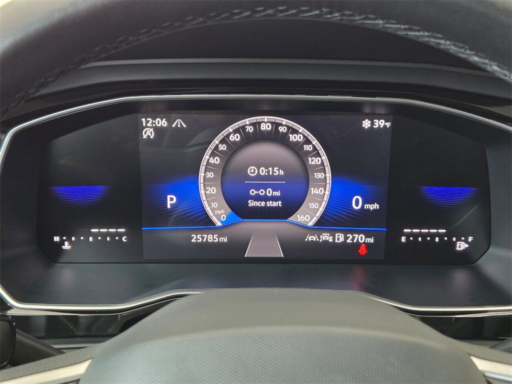 Used 2024 Volkswagen Jetta SE w/ Panoramic Sunroof Package image 21