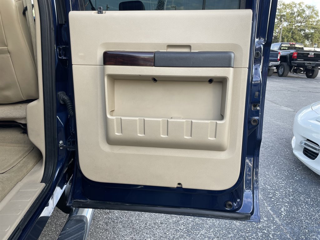 Used 2010 Ford F250 Lariat image 36