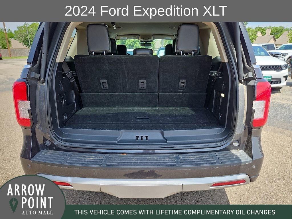 Used 2024 Ford Expedition XLT RWD image 17