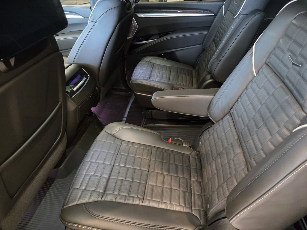 New 2026 Cadillac Escalade V image 14