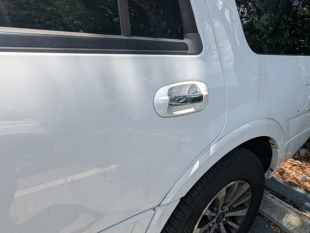 Used 2017 Ford Expedition XLT RWD image 11