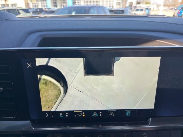 Used 2024 Chevrolet Silverado 2500 LTZ w/ LTZ Premium Package image 29