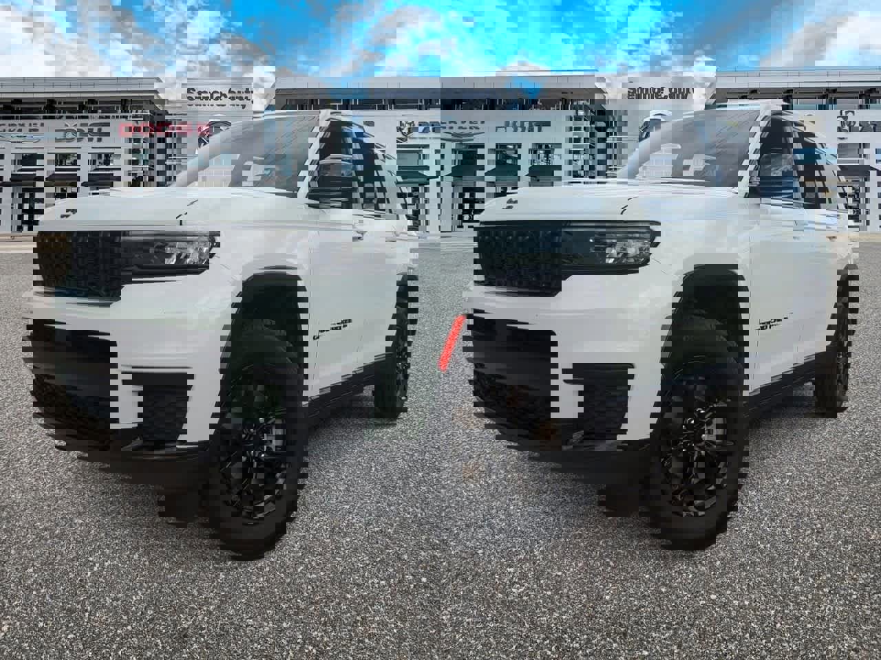 Used 2024 Jeep Grand Cherokee L Laredo